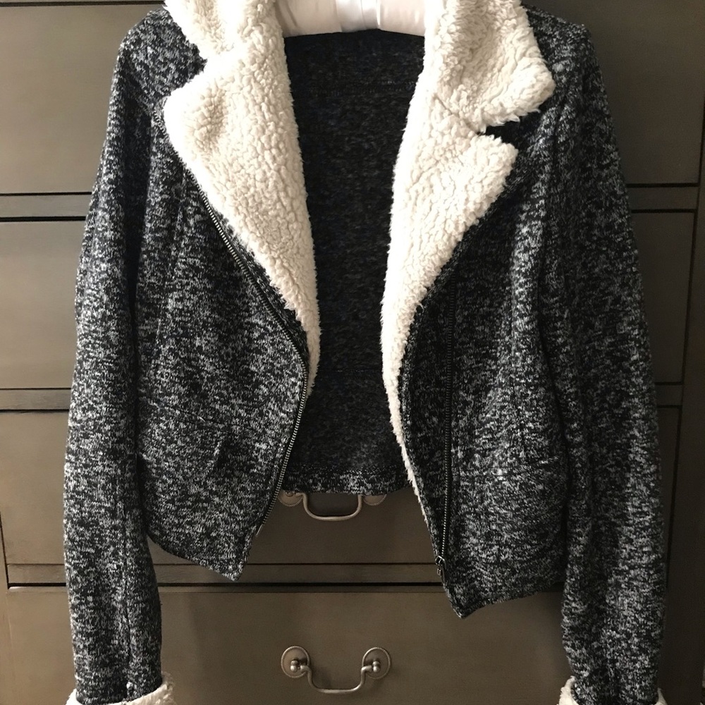 Cropped sweater